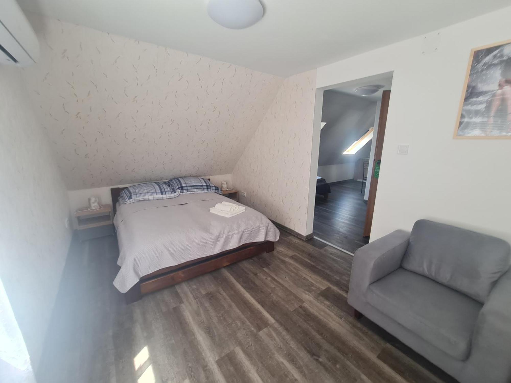 Juhar Apartment Kiskunhalas